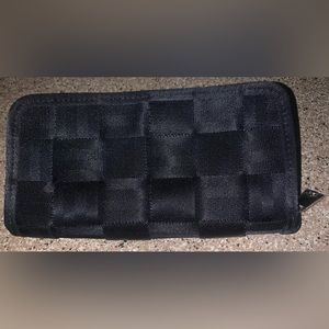 Harvey’s Seatbelt Classic Wallet